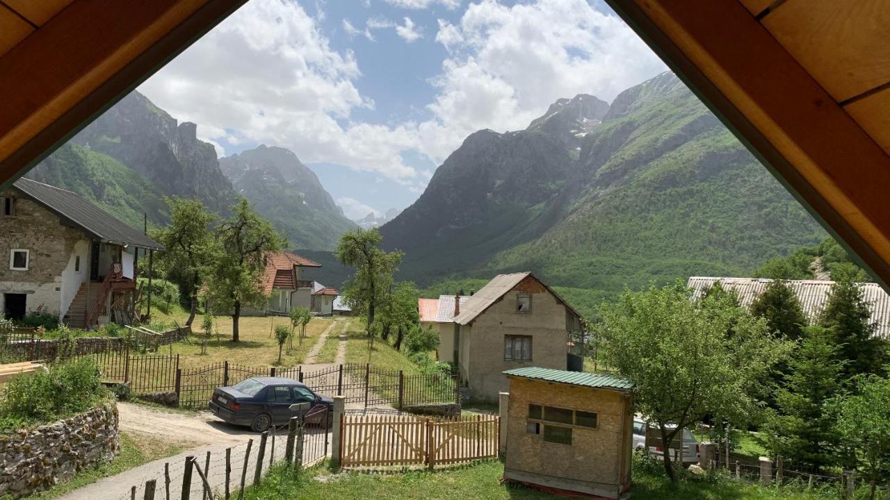 Guest House Ulaj Vuthaj Eksteriør bilde