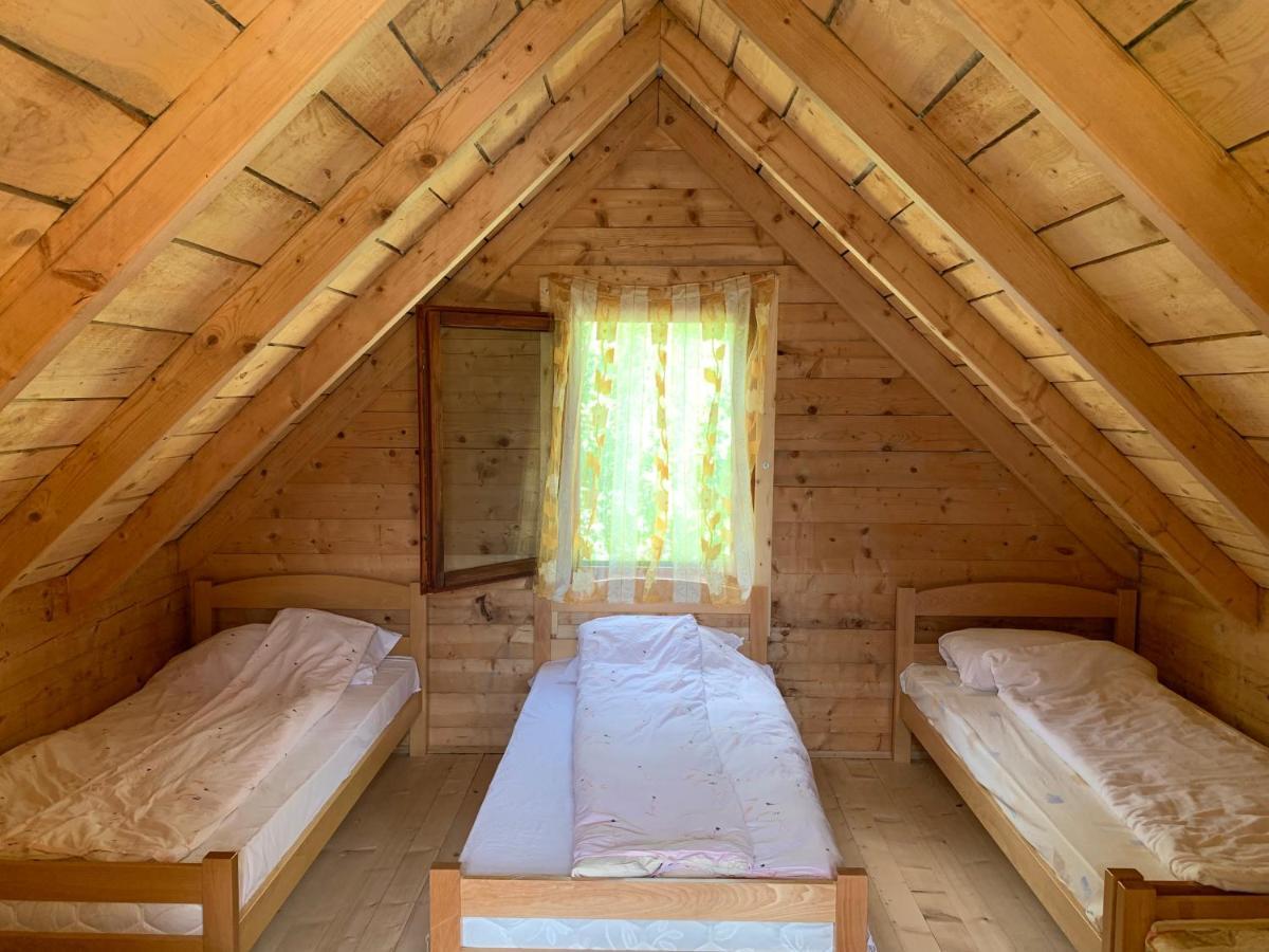 Guest House Ulaj Vuthaj Eksteriør bilde